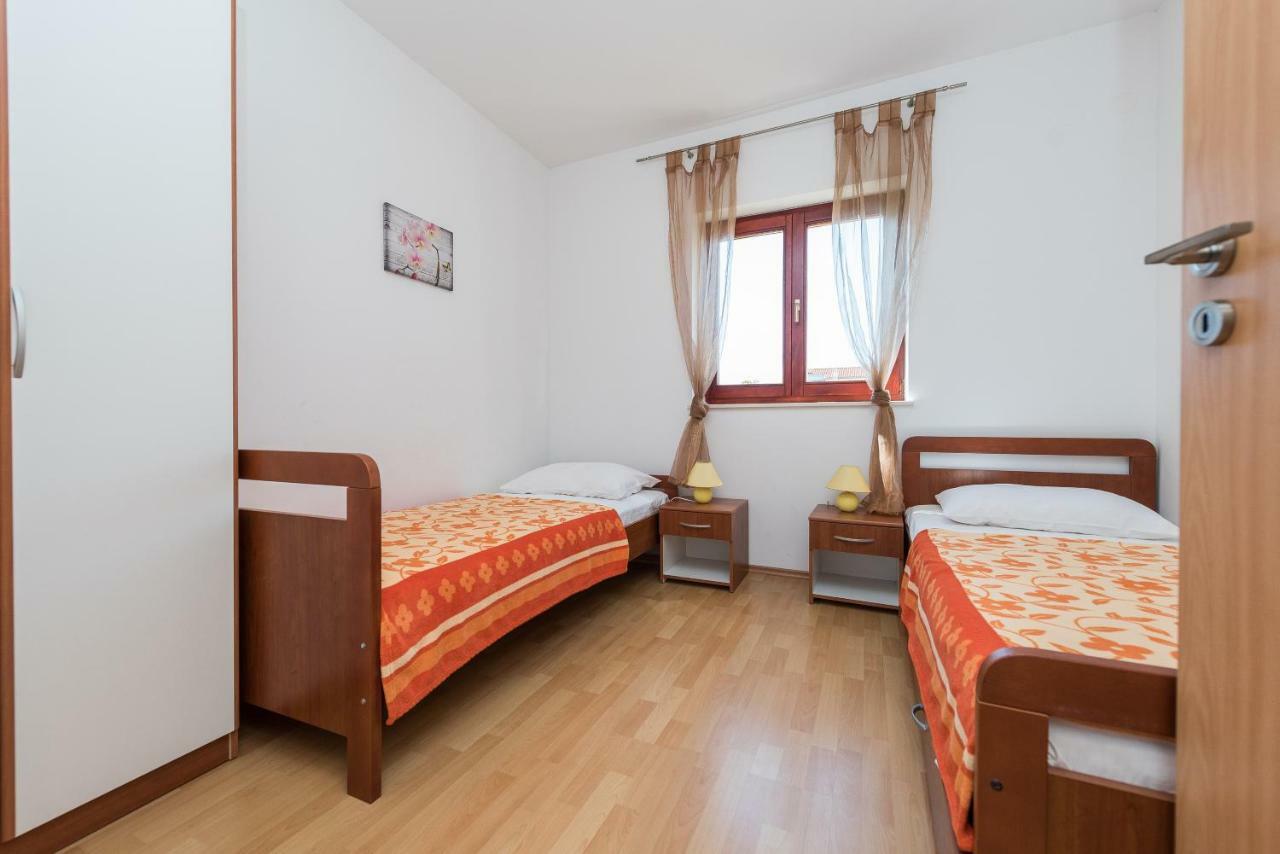 Apartments Blandona Biograd Na Moru Exterior foto